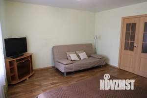 1-к квартира, посуточно, 44м2, 10/10 этаж