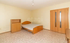 3-к квартира, на длительный срок, 74м2, 1/10 этаж