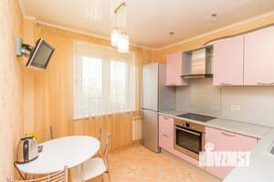 1-к квартира, посуточно, 46м2, 1/1 этаж