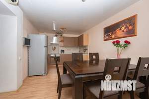 3-к квартира, посуточно, 92м2, 2/10 этаж