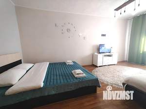 1-к квартира, посуточно, 38м2, 1/10 этаж
