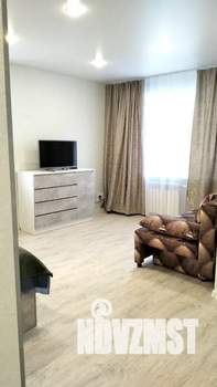 1-к квартира, посуточно, 40м2, 2/5 этаж