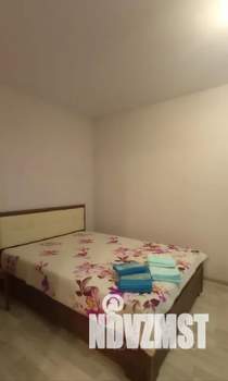 Студия квартира, посуточно, 35м2, 7/10 этаж