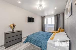 2-к квартира, посуточно, 49м2, 13/21 этаж