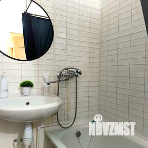 Студия квартира, посуточно, 33м2, 2/10 этаж