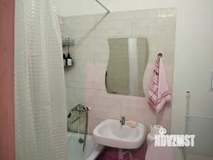 Студия квартира, посуточно, 37м2, 10/26 этаж