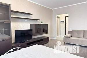 1-к квартира, посуточно, 42м2, 9/18 этаж