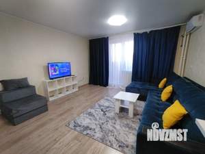 Студия квартира, посуточно, 32м2, 3/21 этаж