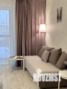 Студия квартира, посуточно, 24м2, 1/18 этаж