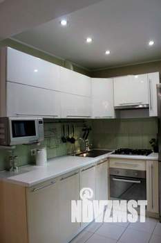 2-к квартира, посуточно, 43м2, 1/1 этаж