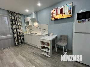 Студия квартира, посуточно, 41м2, 1/10 этаж