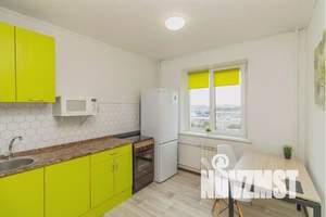 1-к квартира, посуточно, 33м2, 8/10 этаж