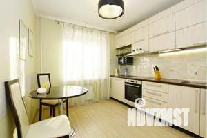 1-к квартира, посуточно, 43м2, 1/11 этаж