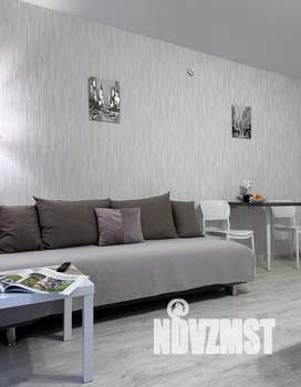 Студия квартира, посуточно, 24м2, 1/18 этаж