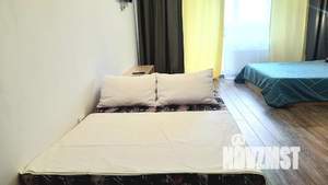 Студия квартира, посуточно, 40м2, 13/21 этаж