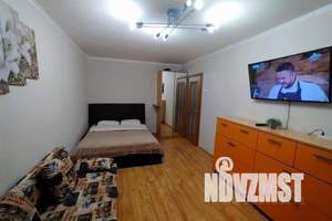 1-к квартира, посуточно, 38м2, 1/9 этаж