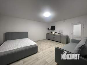 Студия квартира, на длительный срок, 32м2, 17/18 этаж