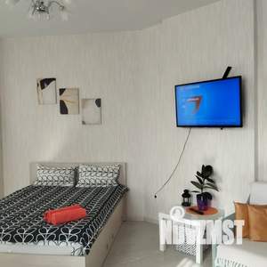 Студия квартира, посуточно, 37м2, 7/25 этаж