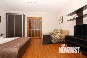 1-к квартира, посуточно, 43м2, 1/1 этаж