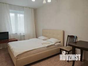 1-к квартира, посуточно, 37м2, 2/10 этаж