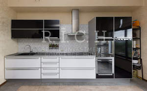 4-к квартира, на длительный срок, 220м2, 3/3 этаж