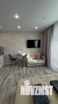 Студия квартира, посуточно, 32м2, 4/10 этаж