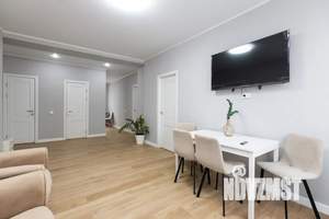 3-к квартира, посуточно, 97м2, 4/4 этаж