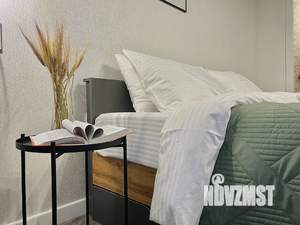 Студия квартира, посуточно, 25м2, 6/18 этаж