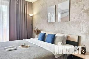 1-к квартира, посуточно, 42м2, 6/10 этаж