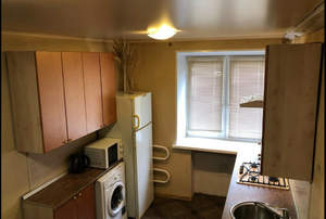 3-к квартира, на длительный срок, 48м2, 1/5 этаж