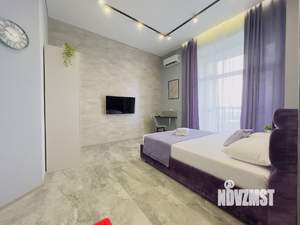 Студия квартира, посуточно, 40м2, 17/18 этаж