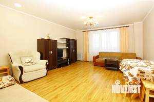 2-к квартира, посуточно, 50м2, 1/1 этаж