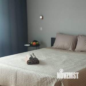 1-к квартира, посуточно, 41м2, 7/10 этаж