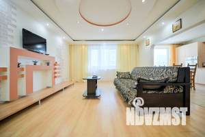 3-к квартира, посуточно, 98м2, 3/10 этаж