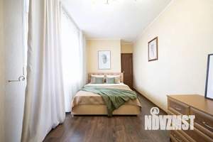 1-к квартира, посуточно, 52м2, 1/1 этаж