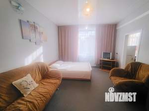 1-к квартира, посуточно, 40м2, 2/5 этаж