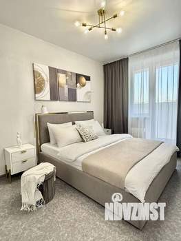 1-к квартира, посуточно, 41м2, 9/16 этаж