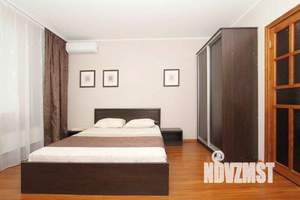 1-к квартира, посуточно, 43м2, 1/1 этаж