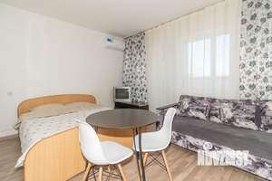 Студия квартира, посуточно, 28м2, 2/17 этаж