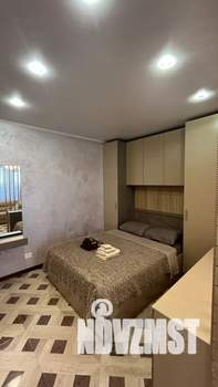 Студия квартира, посуточно, 43м2, 18/18 этаж