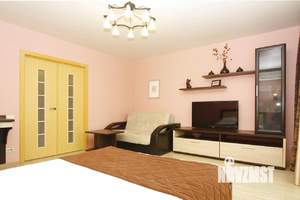 1-к квартира, посуточно, 43м2, 1/1 этаж