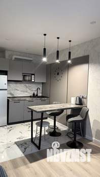 Студия квартира, посуточно, 35м2, 3/20 этаж