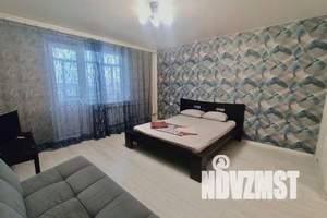 1-к квартира, посуточно, 43м2, 9/10 этаж