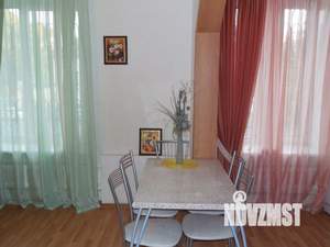 1-к квартира, посуточно, 80м2, 1/1 этаж