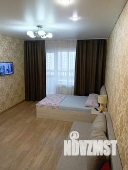 Студия квартира, посуточно, 35м2, 15/26 этаж