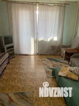 1-к квартира, посуточно, 40м2, 4/10 этаж