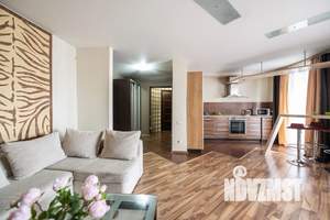 1-к квартира, посуточно, 60м2, 1/1 этаж