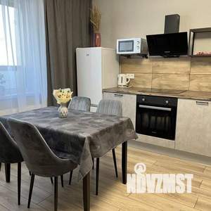 2-к квартира, посуточно, 57м2, 1/1 этаж