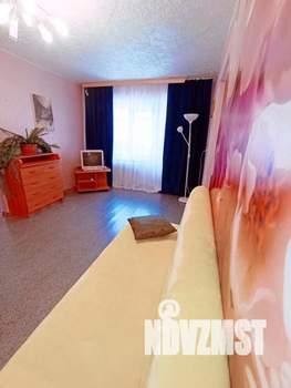 2-к квартира, посуточно, 48м2, 1/1 этаж