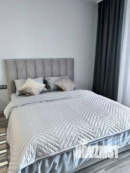 Студия квартира, посуточно, 35м2, 18/22 этаж